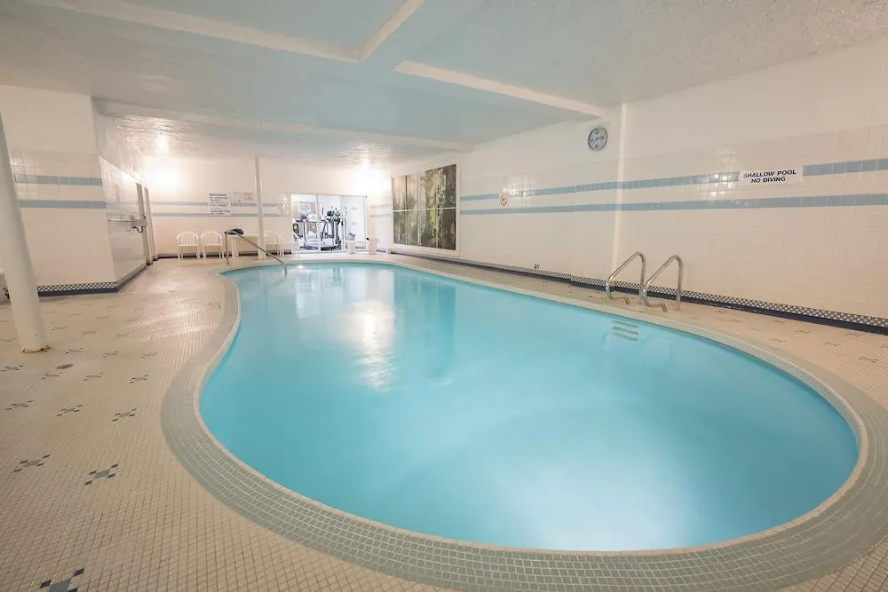 Royal Scot Hotel & Suites Victoria